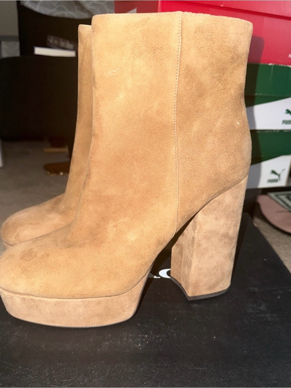 Coach Iona sued boots